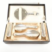 SET OF HALLMARKED SILVER GEORGE V VANITY ITEMS