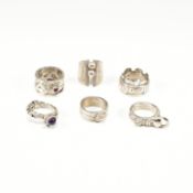 COLLECTION OF ASSORTED SILVER RINGS