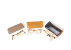A COLLECTION OF ORIGINAL 1950S / 1960S CAT EYE SPECTACLES & CASES