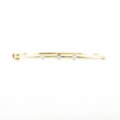 18CT GOLD DIAMOND & PINK STONE BANGLE BRACELET