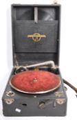 RETRO MID 20TH CENTURY COLUMBIA PORTABLE GRAMOPHONE