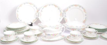 ROYAL WORCESTER - ENGLISH GARDEN PATTERN - DINNER SERVICE