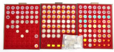 LARGE COLLECTION OF GEORGE V & ELIZABETH COINS