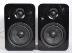 PAIR OF ROTH OLI POWA-5 STEREO SPEAKERS