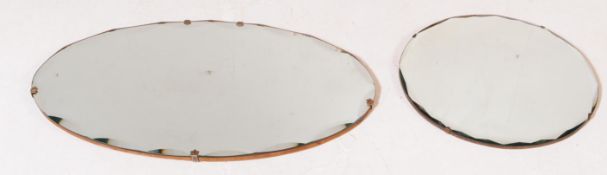 A RETRO VINTAGE 20TH CENTURY WALL HANGING MIRROR