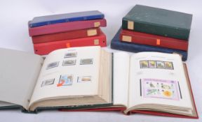 QUANTITY OF 20TH CENTURY G.B. POSTAGE STAMPS IN BINDERS
