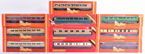 MODEL RAILWAY - X10 HORNBY OO GAUGE LOCOMOTIVE CARRIAGES