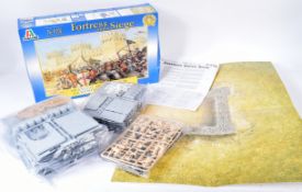MODEL KIT - ITALERI 1/72 SCALE FORTRESS UNDER SIEGE