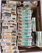 MODEL KITS - X32 ESCI PLASTIC MODEL KITS