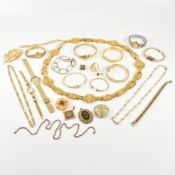 COLLECTION OF VINTAGE & LATER GOLD TONE JEWELLERY