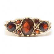 HALLMARKED 9CT GOLD & GARNET CLUSTER RING