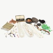 COLLECTION OF ASSORTED ANTIQUE & LATER JEWELLERY