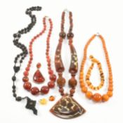COLLECTION OF ASSORTED COSTUME JEWELLERY