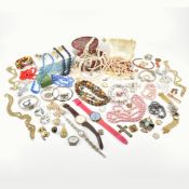 COLLECTION OF ASSORTED VINTAGE & LATER COSTUME JEWELLERY
