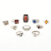COLLECTION OF ASSORTED SILVER & WHITE METAL RINGS