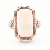 HALLMARKED 9CT GOLD & OPAL PLAQUE RING