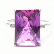 VINTAGE 9CT WHITE GOLD SYNTHETIC SAPPHIRE & DIAMOND DRESS RING