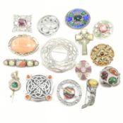 COLLECTION OF ASSORTED VINTAGE & LATER BROOCH PINS