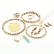 COLLECTION OF ASSORTED GOLD TONE SILVER JEWELLERY