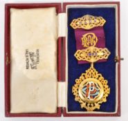 1930S MASONIC GILT HALLMARKED SILVER ENAMELLED MEDAL