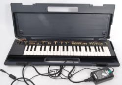 RETRO 1982 YAMAHA PORTASOUND PS-400 PS400 KEYBOARD CASED