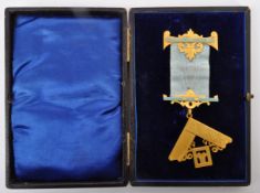 1903 EDWARDIAN 15CT GOLD MASONIC MEDAL - MARMADUKE LAWTHER
