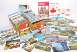 LARGE COLLECTION OF MID TO LATE 20TH CENTURY POSTCARDS