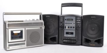 VINTAGE RETRO PORTABLE SONY CD PLAYER & PANASONIC RADIO