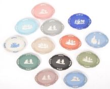 THIRTEEN WEDGWOOD JAPSERWARE CAMEO WARE PIN DISHES