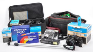 LARGE ASSORTMENT 20TH CENTURY PHOTOGRAPHIC EQUIPMENT