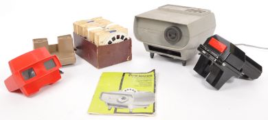 VINTAGE RETRO ELECTRIC GAF VIEW-MASTER WITH PICTURE REELS