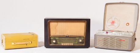 20TH CENTURY RETRO AUDIO AND HI-FI - RADIO AND TURNTABLE