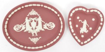 TWO PIECES WEDGWOOD CRIMSON JASPERWARE DISHES