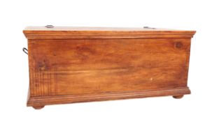 20TH CENTURY VINTAGE STRAP HINGE BLANKET BOX COFFER