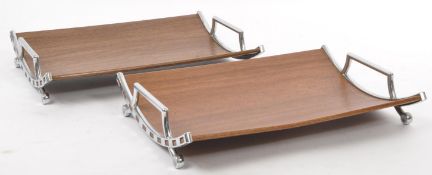 PAIR OF CONTEMPORARY ENGLISH BENTWOOD FRUIT BOWL TRAYS