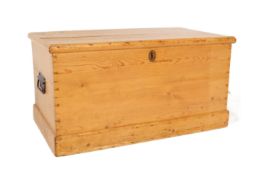 VICTORIAN 19TH CENTURY COUNTRY PINE BLANKET BOX CHEST