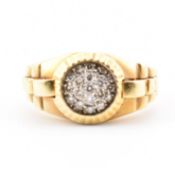 HALLMARKED 18CT GOLD & DIAMOND CLUSTER RING