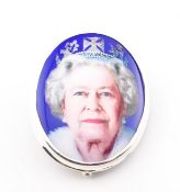 925 SILVER & ENAMEL BROOCH PIN OF QUEEN ELIZABETH 11