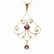HALLMARKED 9CT GOLD SEED PEARL& GARNET PENDANT NECKLACE