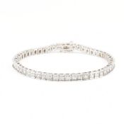14CT WHITE GOLD & DIAMOND LINE BRACELET