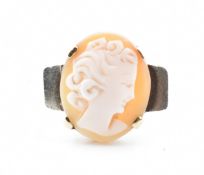 VINTAGE 9CT GOLD CAMEO RING
