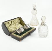 EDWARDIAN WALKER & HALL HALLMARKED SILVER NAPKIN RINGS WITH SCENT BOTTLES