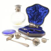 EARLY 20TH CENTURY HALLMARKED SILVER & WHITE METAL ITEMS