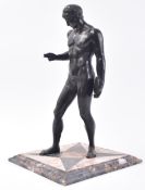 19TH CENTURY GRAND TOUR BRONZE SCULPTOR OF A DISC THROWER