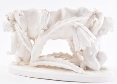 19TH CENTURY MOORES BROS - BLANC DE CHINE COMPORT