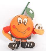 VINTAGE 1982 WORLD CUP FOOTBALL NARANJA / ORANGE MASCOT