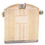 1930S GERMAN POCKET CIGARETTE LIGHTER BY KASHIE MODEL NO 33