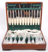 CANTEEN CUTLERY SHEFFIELD SILVER PLATE ROBERTS AND DORE A1