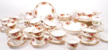 ROYAL ALBERT OLD COUNTRY ROSES TEA & DINNER SERVICE