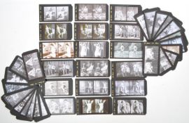 COLLECTION OF FRENCH LITHOGRAPH NUDE VIEW CARDS